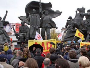 Эхо митинга в Калининграде: губернатор реагирует