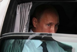 Путин приказал жестко контролировать тарифы в сфере ЖКХ!