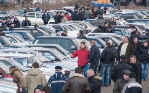 Продажи подержанных авто с рук в России запретят Продажи подержанных авто с рук в России запретят