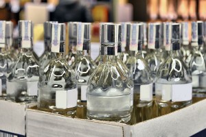 Минфин повысил минимальную цену на водку Минфин повысил минимальную цену на водку