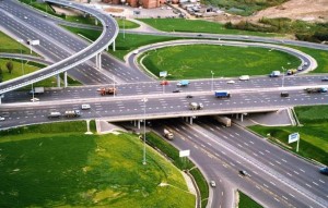 Автомобилистам предложили посчитать тариф для проезда по ЕКАДу Автомобилистам предложили посчитать тариф для проезда по ЕКАДу