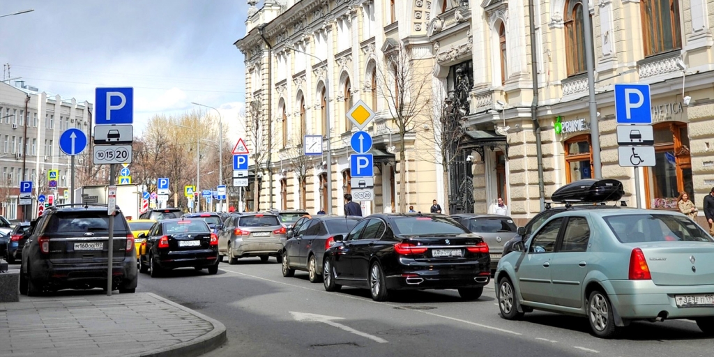 В Москве могут изменить тарифы на перегруженных парковках