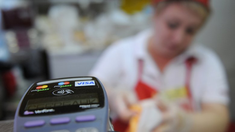 Visa в 2022 году изменит тарифы на оплату картами в супермаркетах