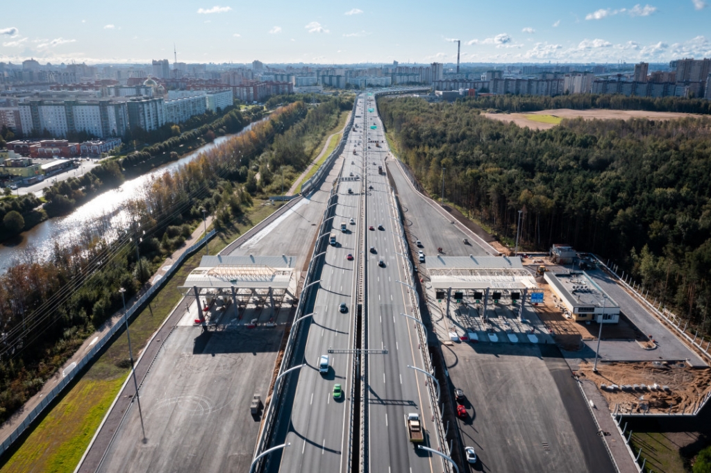 В Петербурге поднимут тарифы за проезд по платным дорогам в 2022 году