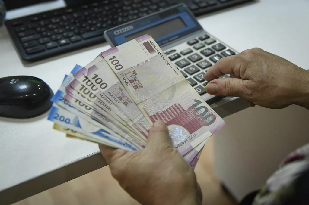 Какие тарифы сегодня повысились в Азербайджане
