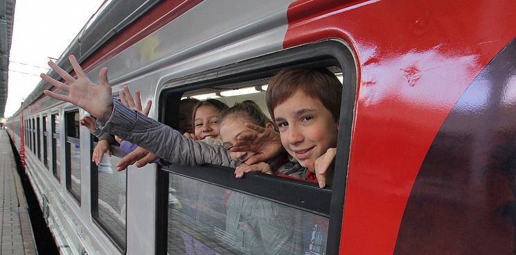 Будущим летом школьники снова смогут путешествовать на поезде со скидкой 50 процентов