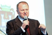 Губернатор Цуканов: Тарифы на услуги ЖКХ в Калининградской области необходимо сделать предельно открытыми